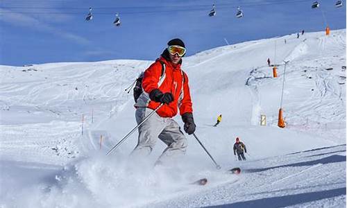 雪山滑雪头像_雪山滑雪